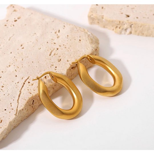 Antigone Chunky Hoop