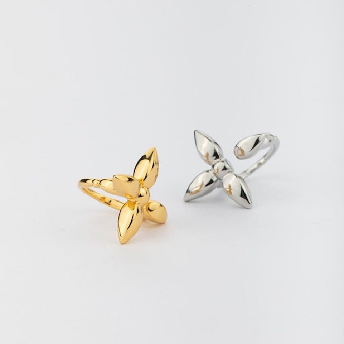 Minimalist four leaf design Adjustable ring