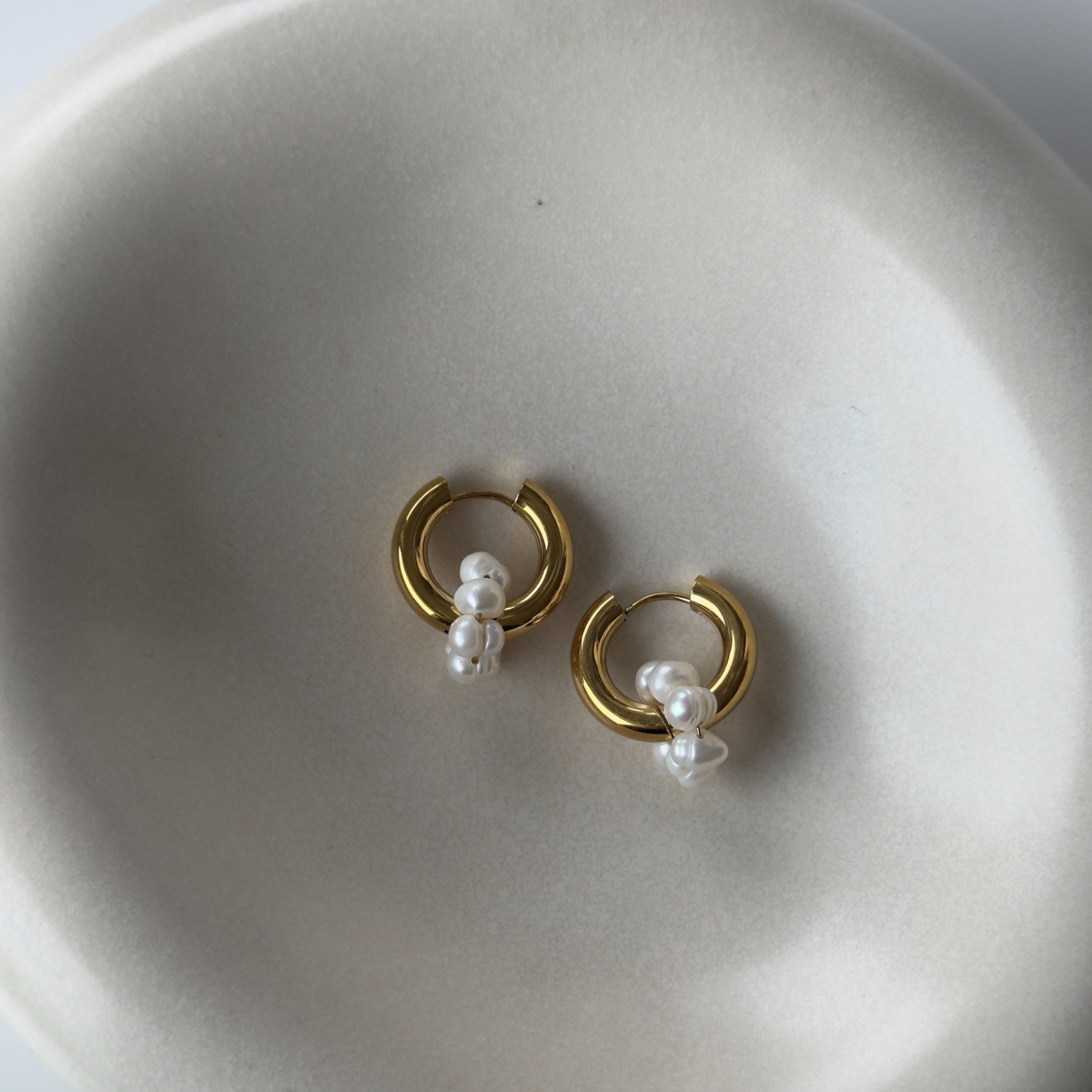 Bold Lali Pearl Hoop